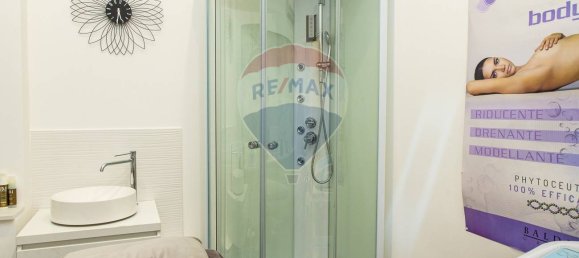 2غرفة عقار تجاري في Acireale, Italy رقم 72814 20