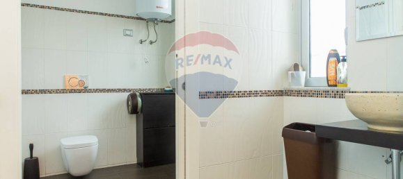 2غرفة عقار تجاري في Acireale, Italy رقم 72814 16