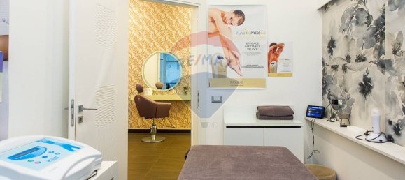 2غرفة عقار تجاري في Acireale, Italy رقم 72814 19