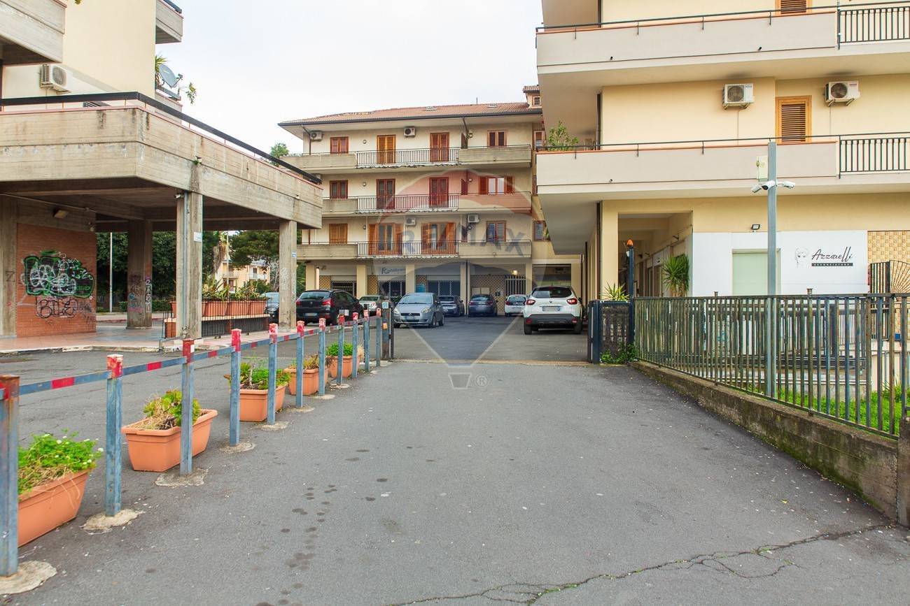 2غرفة عقار تجاري في Acireale, Italy رقم 72814