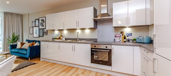 2 Schlafzimmer Wohnung in Croydon, United Kingdom, Nr. 7962 3