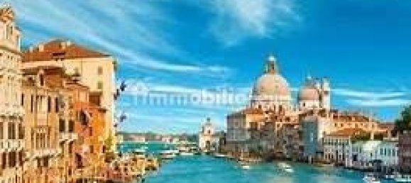 2غرفة عقار تجاري في Venice, Italy رقم 61826 26