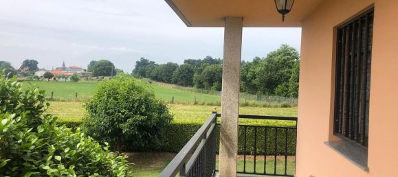 4 bedrooms House in A Coruna, Spain No. 162070 12