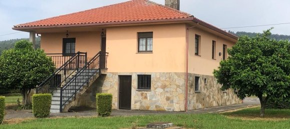 4 bedrooms House in A Coruna, Spain No. 162070 3