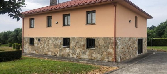 4 bedrooms House in A Coruna, Spain No. 162070 7