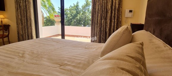 3 bedrooms Villa in Marbella, Spain No. 135737 12