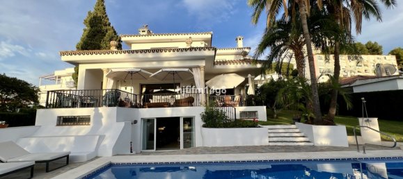 3 bedrooms Villa in Marbella, Spain No. 135737 21