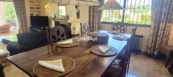 3 bedrooms Villa in Marbella, Spain No. 135737 7