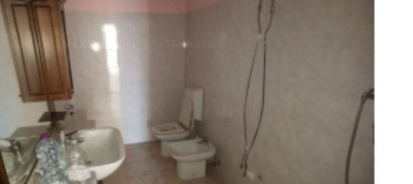 1305m² Commercial property in Ceregnano, Italy No. 318308 9