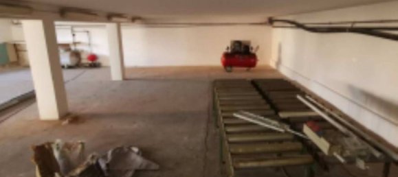 1305m² Commercial property in Ceregnano, Italy No. 318308 4