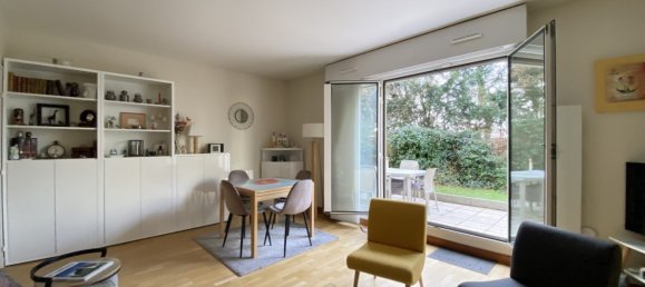 2 bedrooms Apartment in La Celle-Saint-Cloud, France No. 163609 2