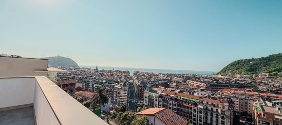 5 bedrooms House in Basque Autonomous Community, Spain No. 163309 12