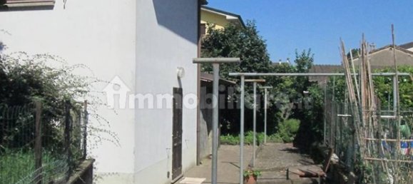 2 Schlafzimmer Villa in Isola Dovarese, Italy, Nr. 16356 17