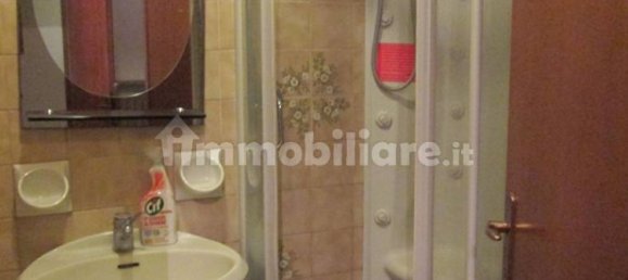 2 Schlafzimmer Villa in Isola Dovarese, Italy, Nr. 16356 15