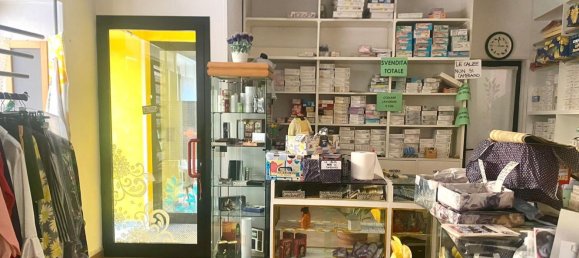 63m² Commercial property in Borgo Ticino, Italy No. 126034 5