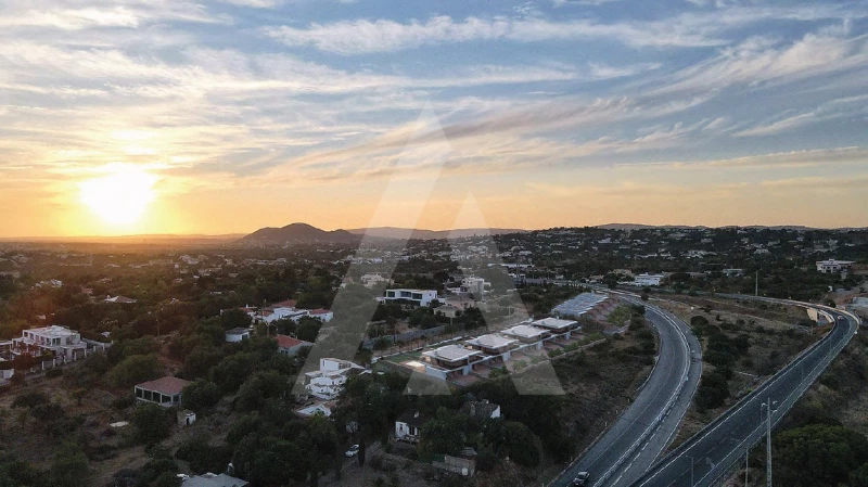  قطعة أرض في Almancil, Portugal رقم 71284