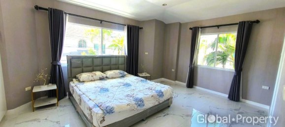 3 bedrooms Cafe / restaurant in Pattaya, Thailand No. 19848 9