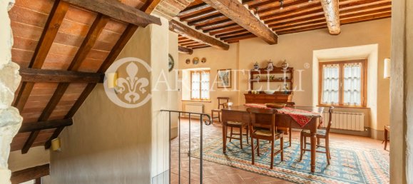 4 bedrooms Villa in Radicofani, Italy No. 78404 6