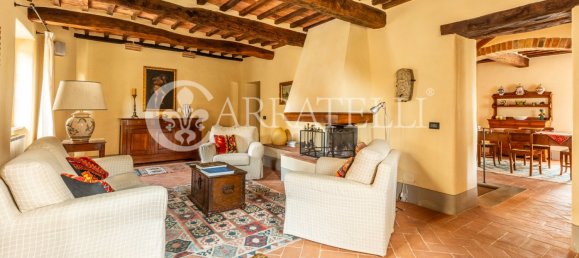 4 bedrooms Villa in Radicofani, Italy No. 78404 11