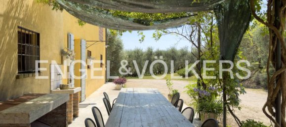 8 غرف نوم منزل في Monzambano, Italy رقم 115681 4