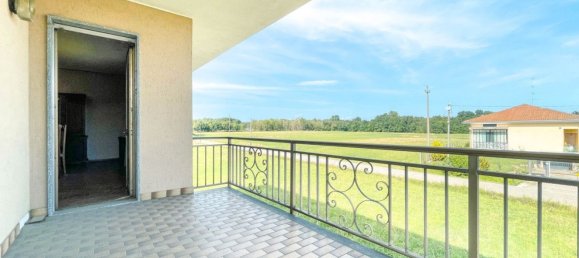 Дом с 6 спальнями в Фонтането д'Агонья, Италия № 377474 4