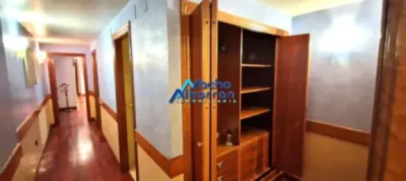 4 bedrooms Apartment in Badajoz, Spain No. 156025 16