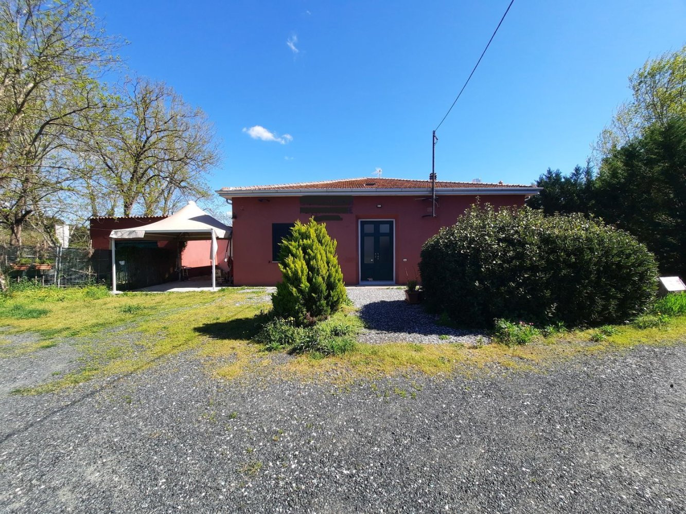 6 rooms House in Rosignano Marittimo, Italy No. 52162