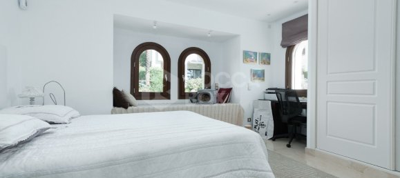 4 bedrooms Townhouse in El Paraiso, Spain No. 105919 19