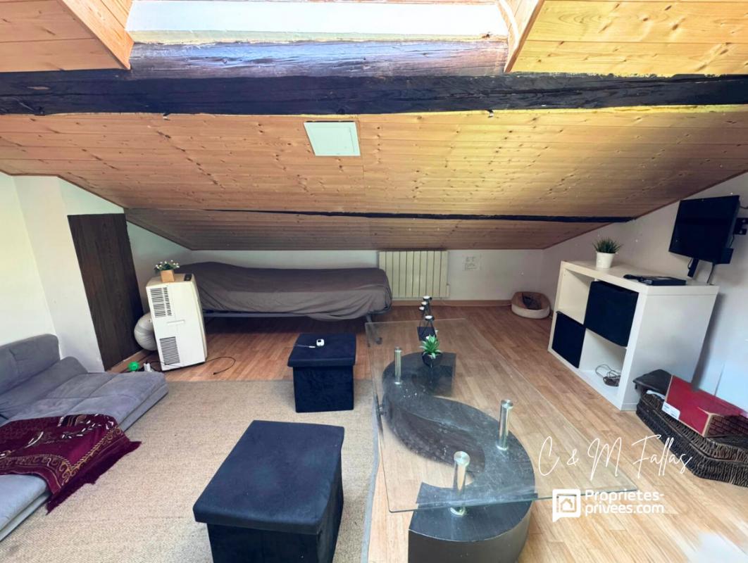 Studio in Roanne, France No. 331245