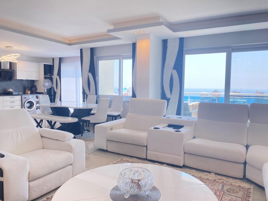 4 rooms Penthouse in Mahmutlar, Turkey No. 44523