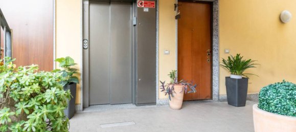 1 bedroom Apartment in Milan, Italy No. 350445 5
