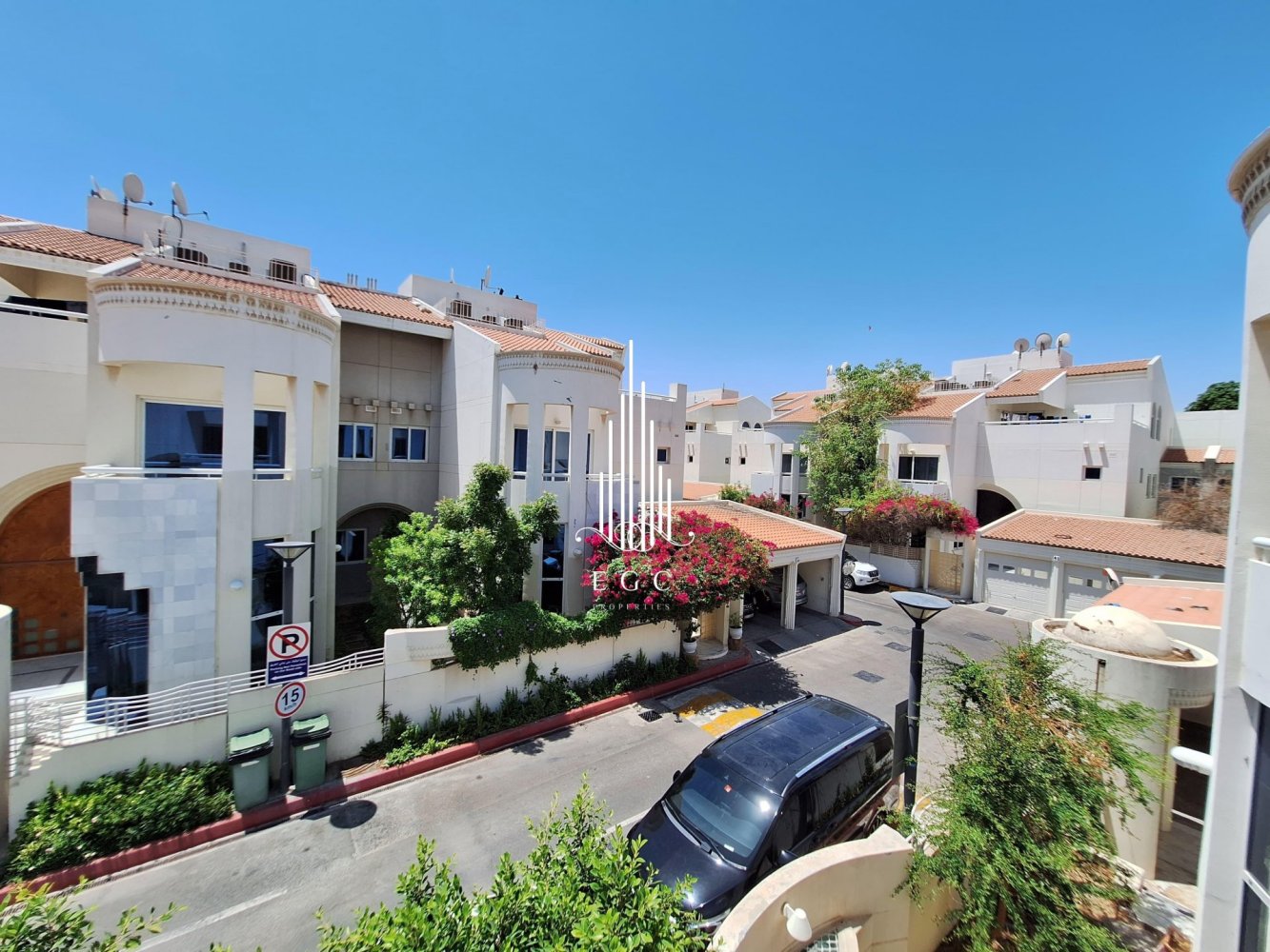 7 bedrooms Villa in Abu Dhabi, UAE No. 31198