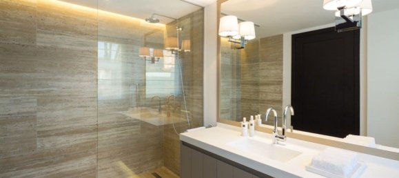 5 bedrooms House in Marbella, Spain No. 182700 9