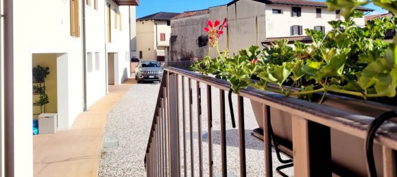 2 rooms Apartment in Udine, Italy No. 299017 8