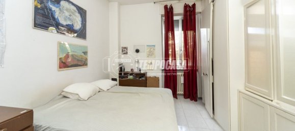 4 rooms Apartment in Perugia, Italy No. 298119 10