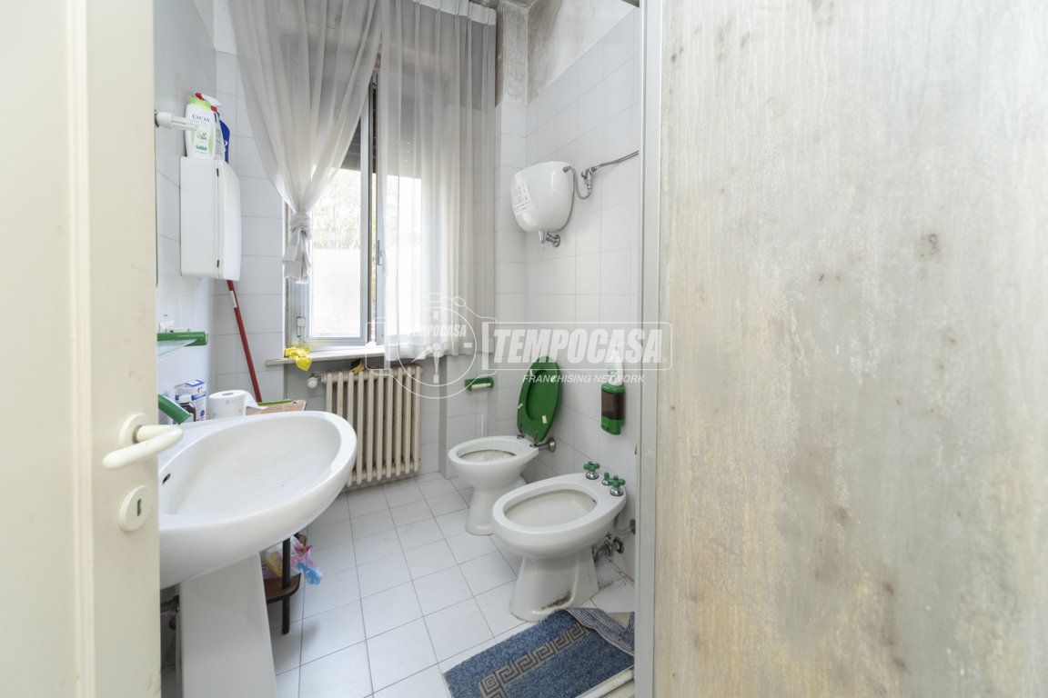 4 rooms Apartment in Perugia, Italy No. 298119