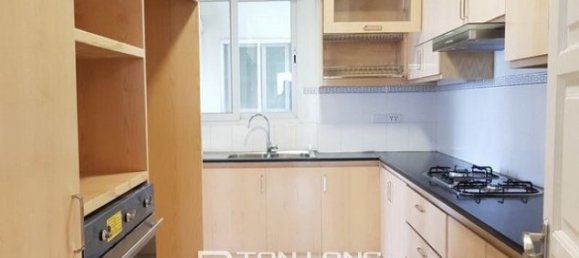 3 bedrooms Apartment in Tay Ho, Vietnam No. 1379 9