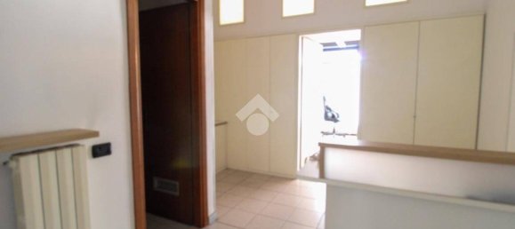 Imóvel comercial de 1 divisão em Rodano, Italy N.º 303477 4