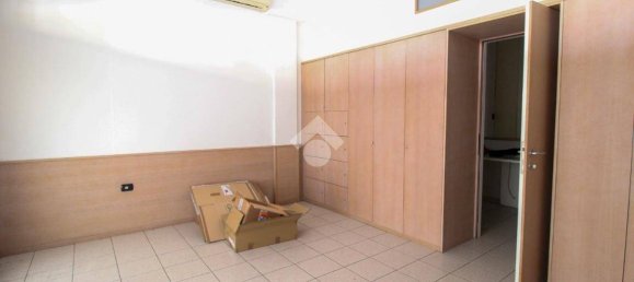 Imóvel comercial de 1 divisão em Rodano, Italy N.º 303477 9