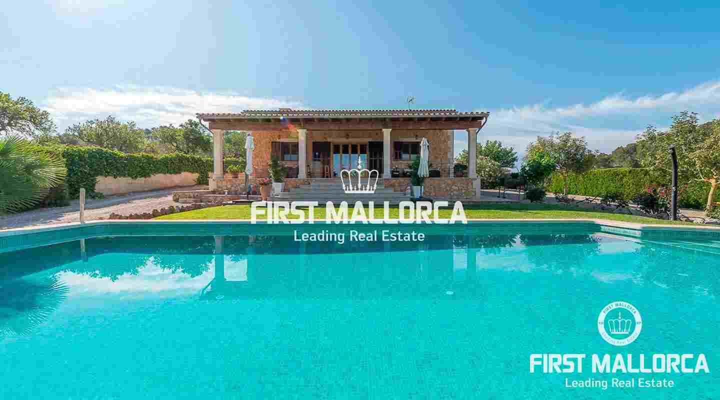 Casa de 4 dormitorios en Sineu, Spain No. 41577