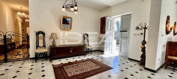 8 rooms Villa in Camaiore, Italy No. 24498 20