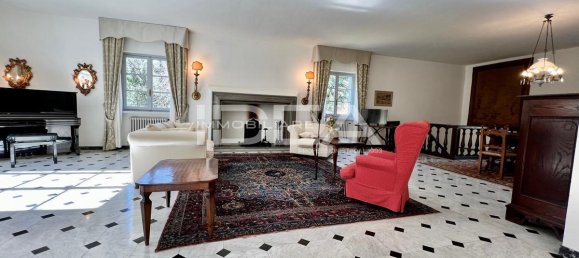 8 rooms Villa in Camaiore, Italy No. 24498 16