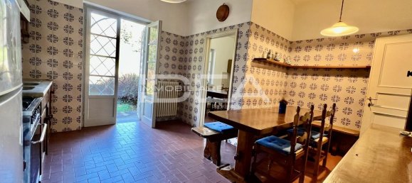 8 rooms Villa in Camaiore, Italy No. 24498 17