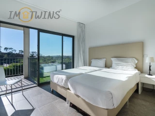 Квартира с 3 спальнями в Мешильоейра Гранде, Португалия № 153715