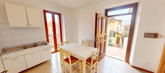 3 rooms Apartment in Assisi, Italy No. 102282 5