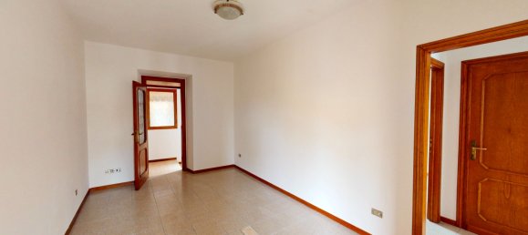 3 rooms Apartment in Assisi, Italy No. 102282 10