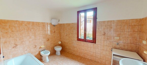 3 rooms Apartment in Assisi, Italy No. 102282 19