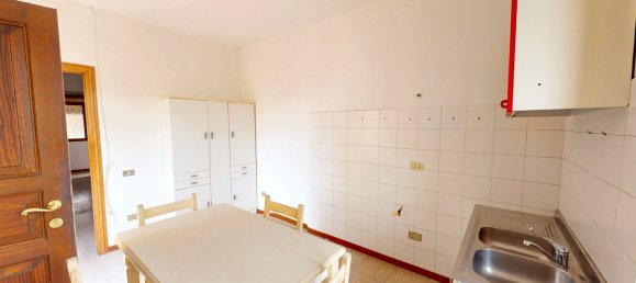 3 rooms Apartment in Assisi, Italy No. 102282 6