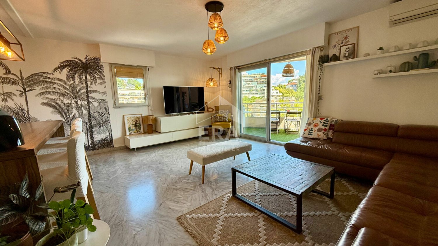 3 bedrooms Apartment in Nice, France No. 291129