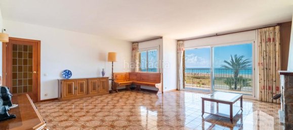 Apartamento de 3 dormitorios en Castelldefels, Spain No. 187629 8
